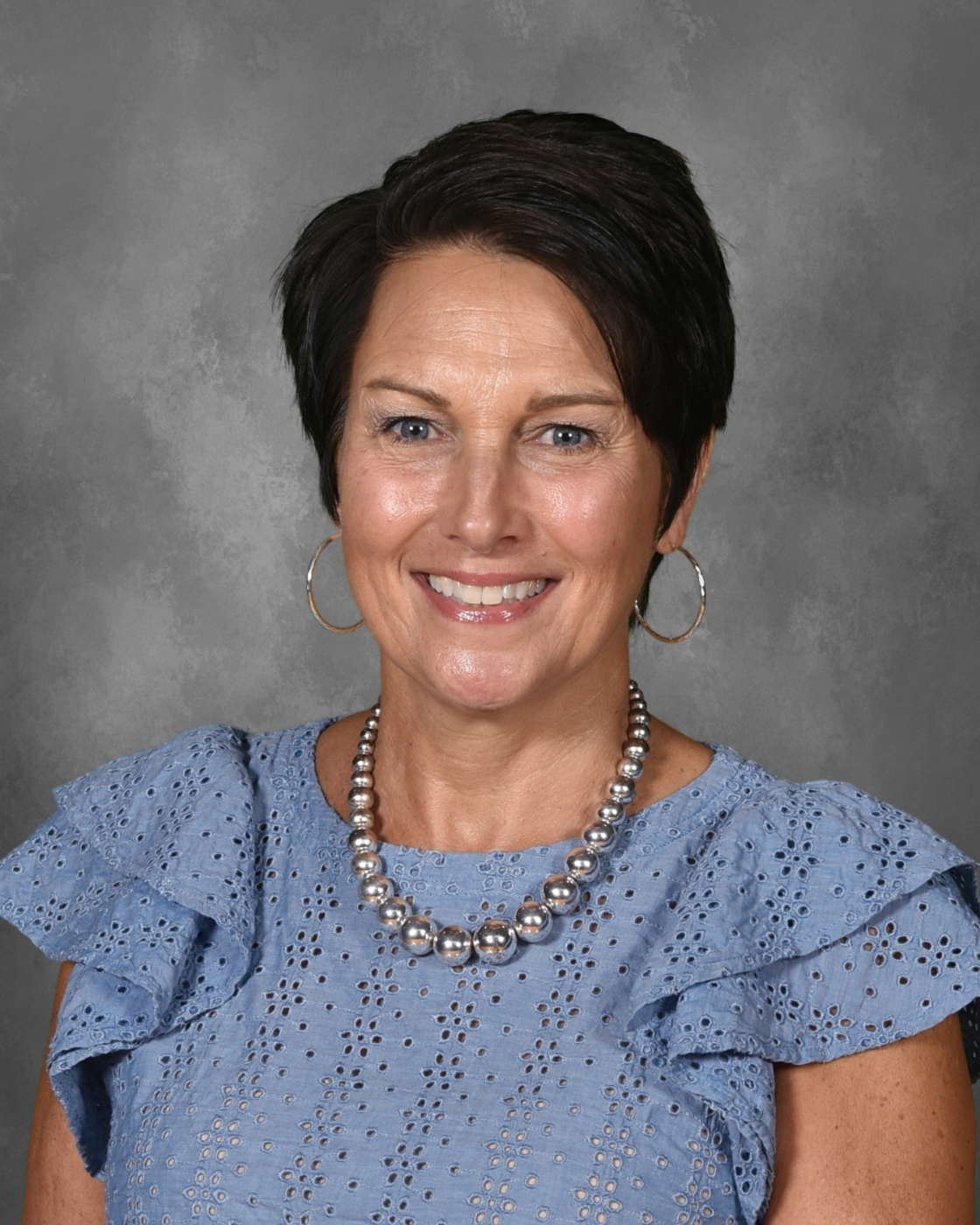 Mrs. Jeannine Hartz P'14, '20 